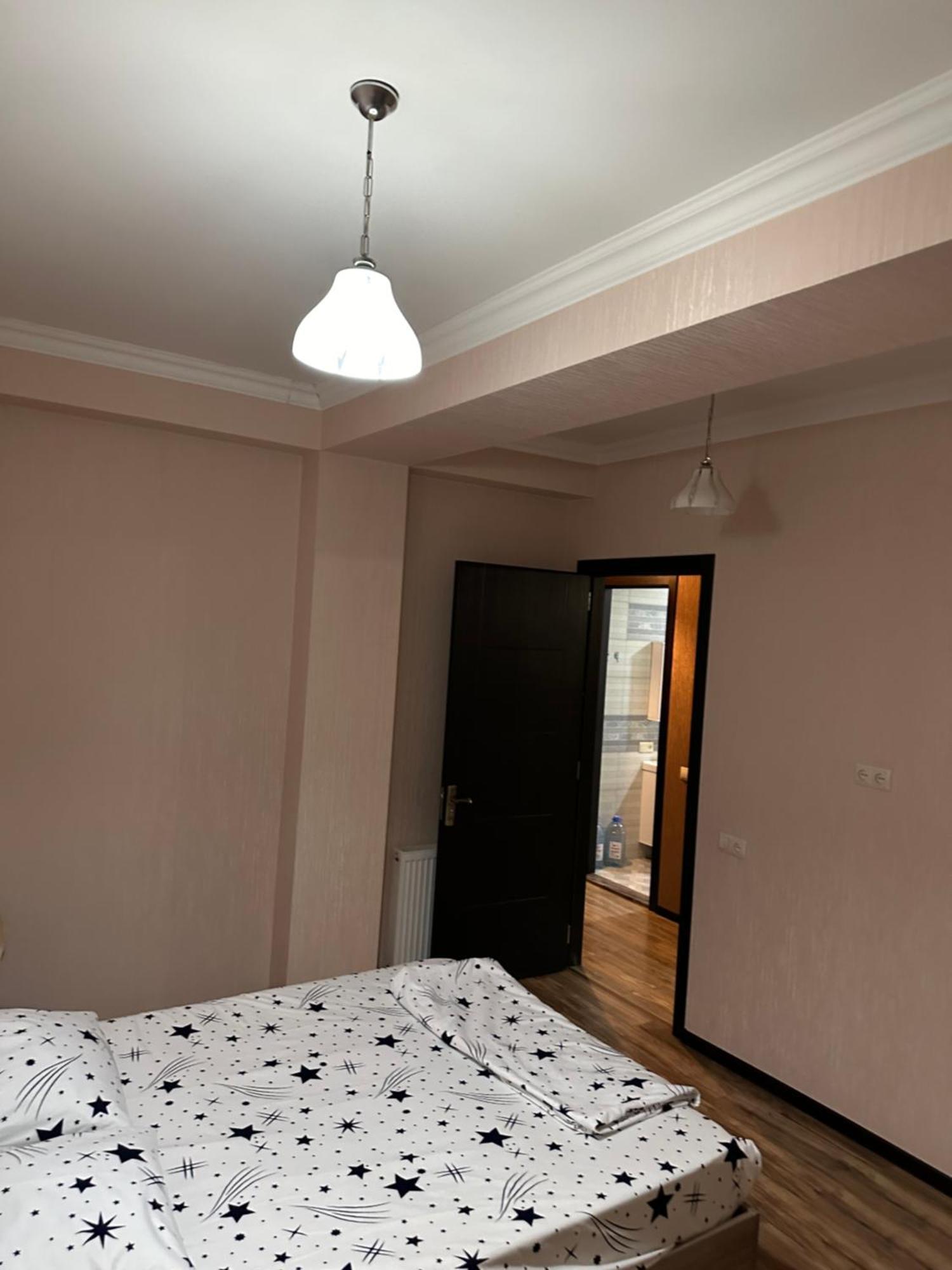 House In Varketili Tbiliszi Kültér fotó